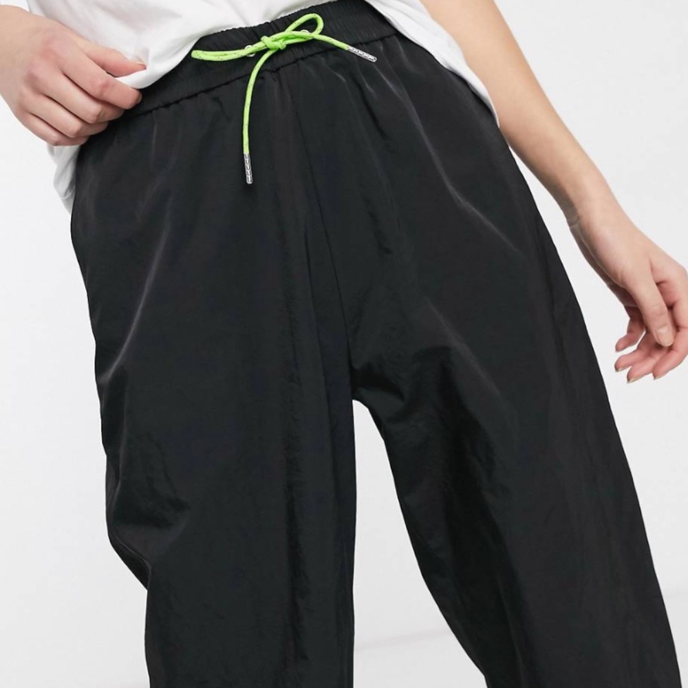 ASOS DESIGN Tall Shell Jogger - Picture 3 of 5